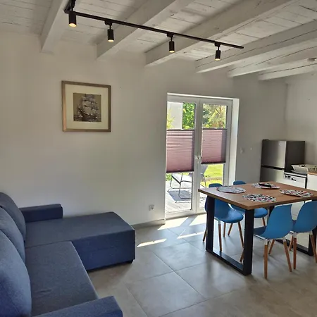 9azaliowa - Caloroczne W Debinie Tatil Evi *