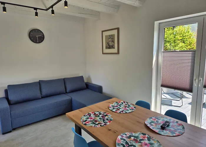 Tatil Evi 9azaliowa - Caloroczne W Debinie Debina (Ustka)